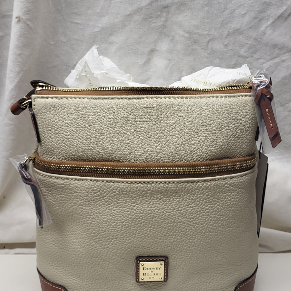 NWT Dooney & Bourke Pebble Grain Crossbody, Bone (BO), #R264, With Bag Cover